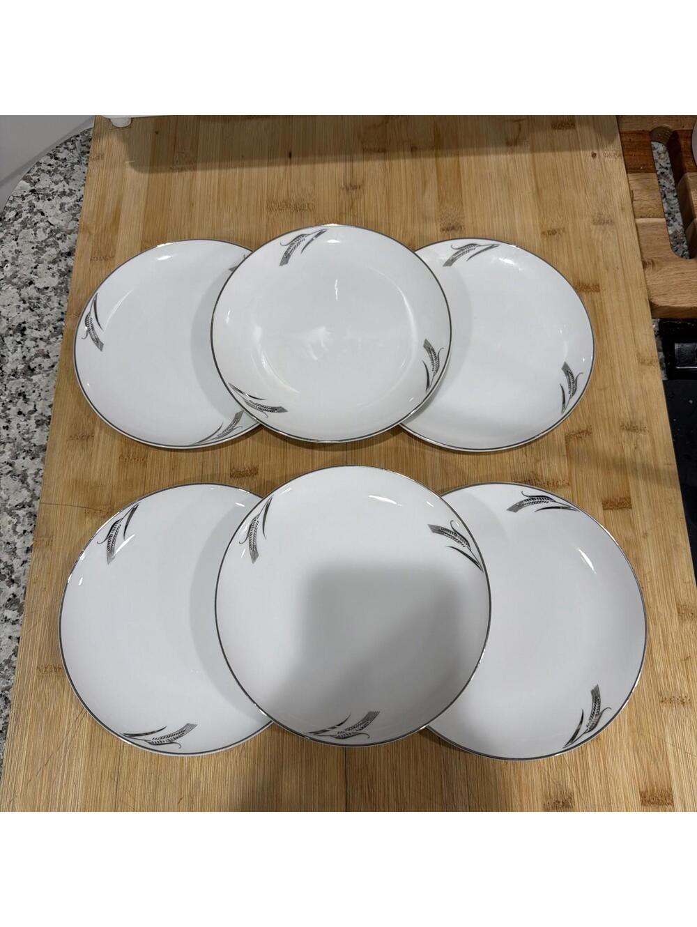 MCM 6 VTG Fukagawa Arita 931 Full Crop Platinum Wheat 7 7/8" Salad App Plates *